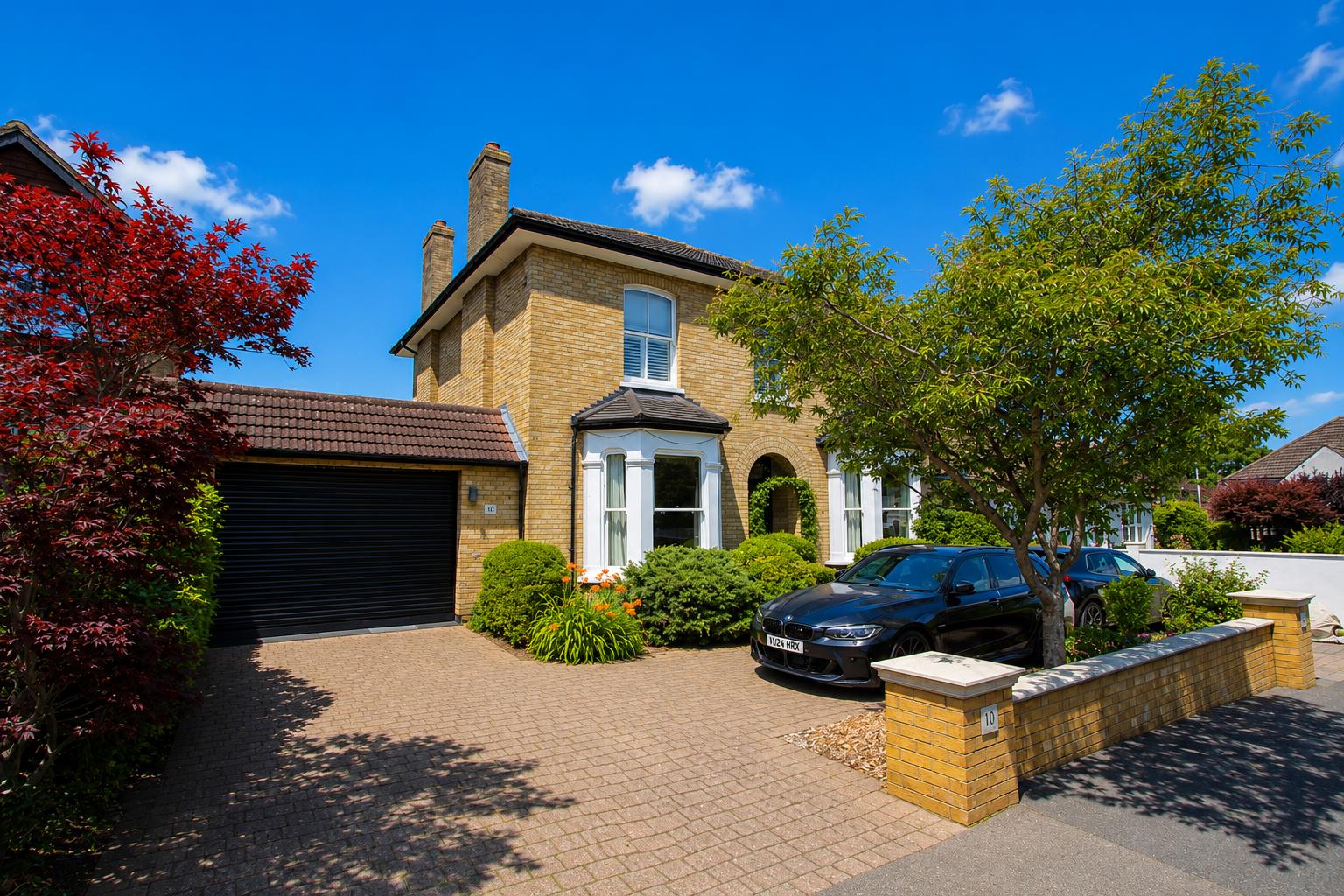 4 bed property in Clarence Road, Wallington